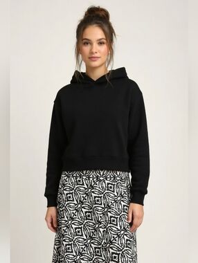 Black and White Patterned Skirt by Grace Elements W Pockets